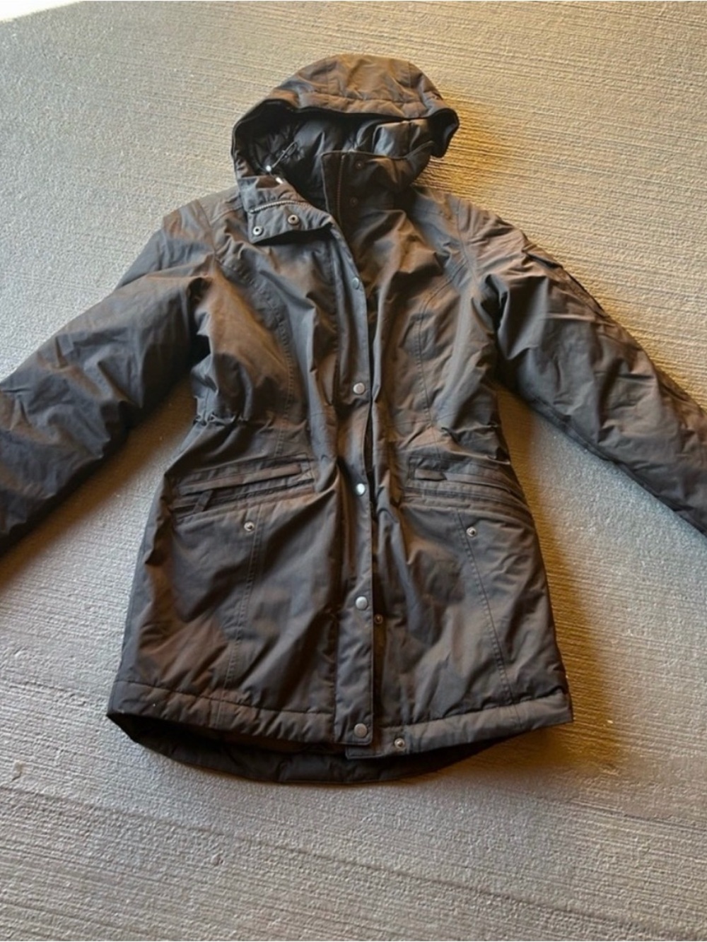Eddie Bauer Women’s Hooded Puffer Ski - Jacket - Black